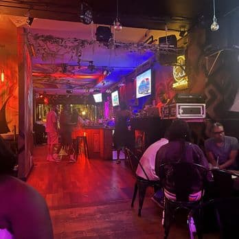 333 Lounge & Restaurant photo 2