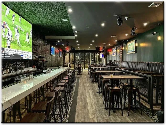 Agua E Coco Bar & Grill Restaurant in The Bronx / Menus & Photos