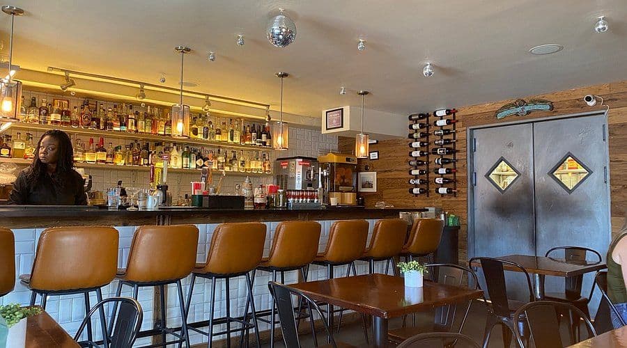 Archie's Tap & Table photo 3