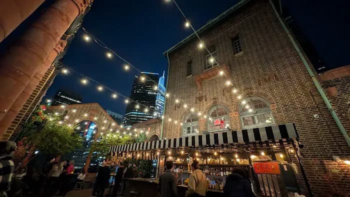 Artie's Backroom & Rooftop photo 4