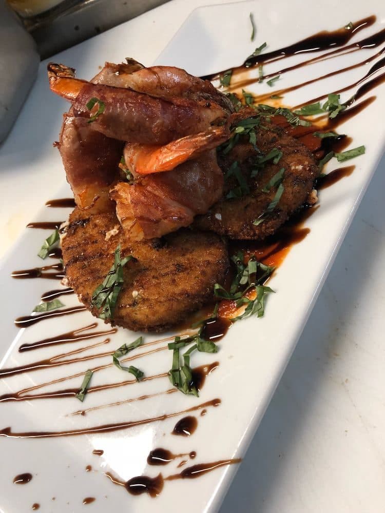 Bourbon Street Restaurant in Queens / Menus & Photos