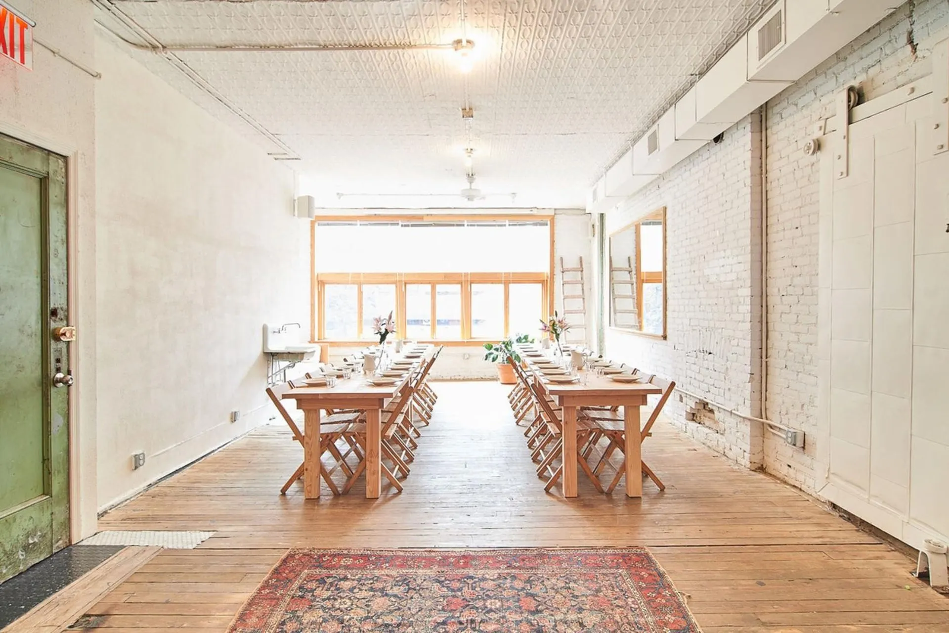 Lee's - Private Dining Room photo 4