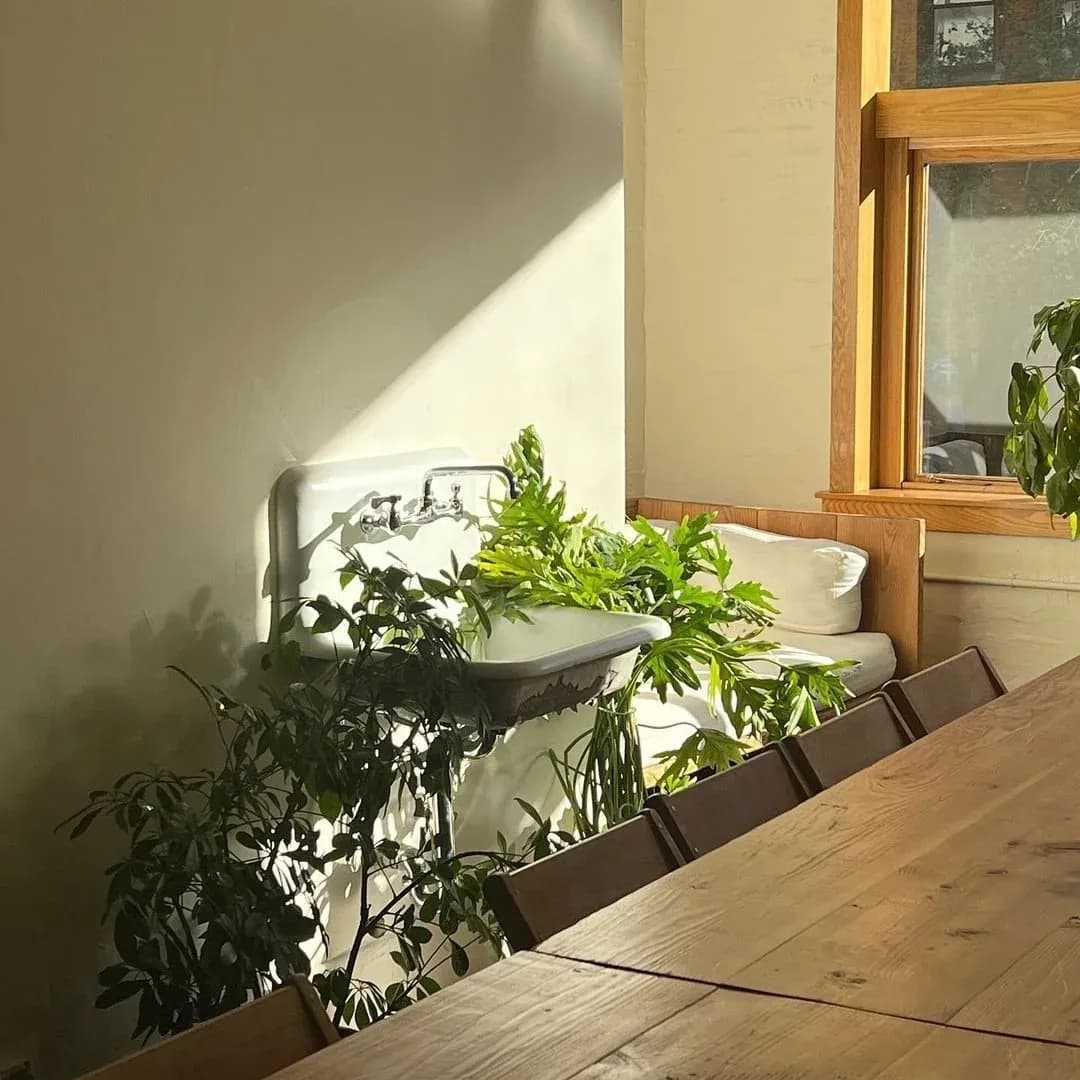 LEE'S - Private Dining Room