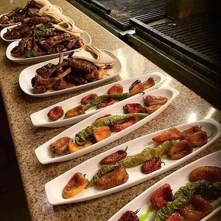 PERA MEDITERRANEAN BRASSERIE, New York - Murray Hill - Commander en ...