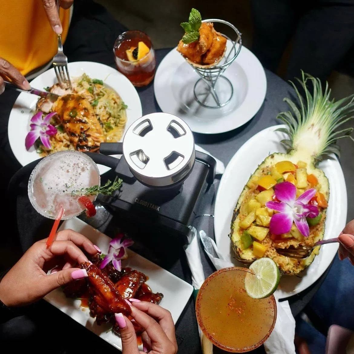 PiCH Restaurant and Lounge photo 3