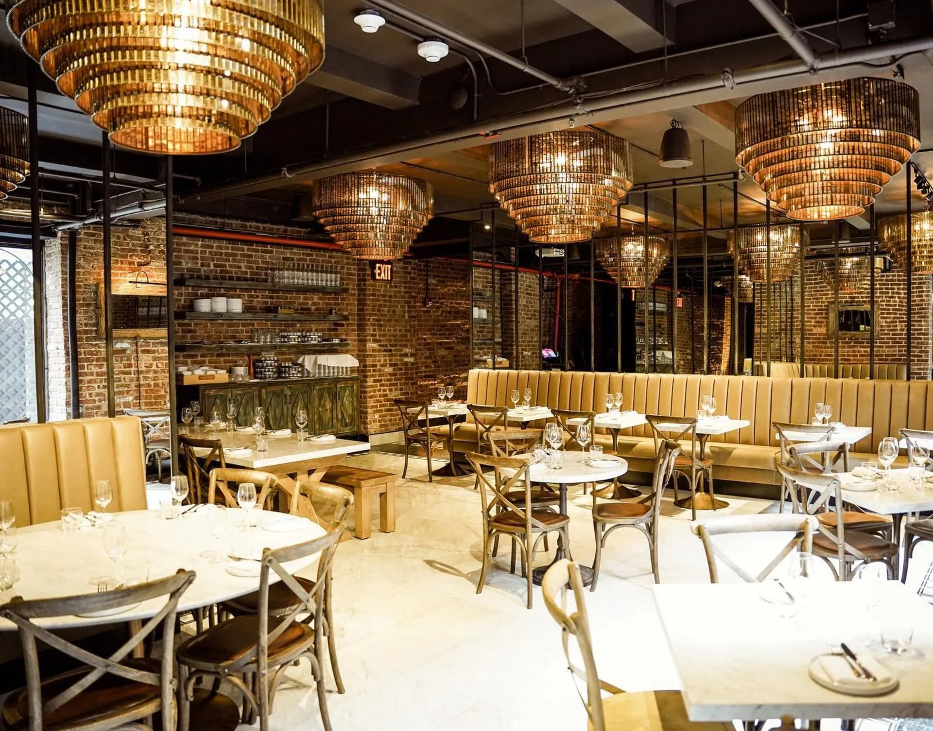SAINT RESTAURANT BAR & SPEAKEASY photo 4