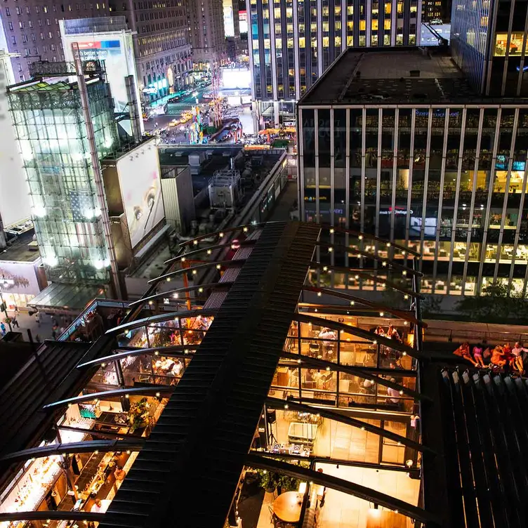 VERSA, 218 W 35th St, New York, NY 10001 - Image 8