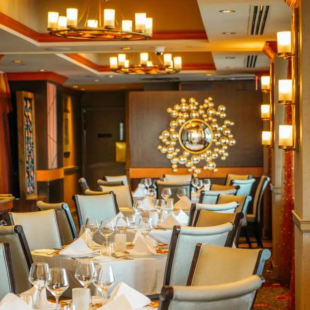 Vetro Restaurant & Lounge, 164-49 Cross Bay Blvd, Howard Beach, NY 11414 - Image 9