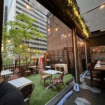 Wall Street Grill photo 4