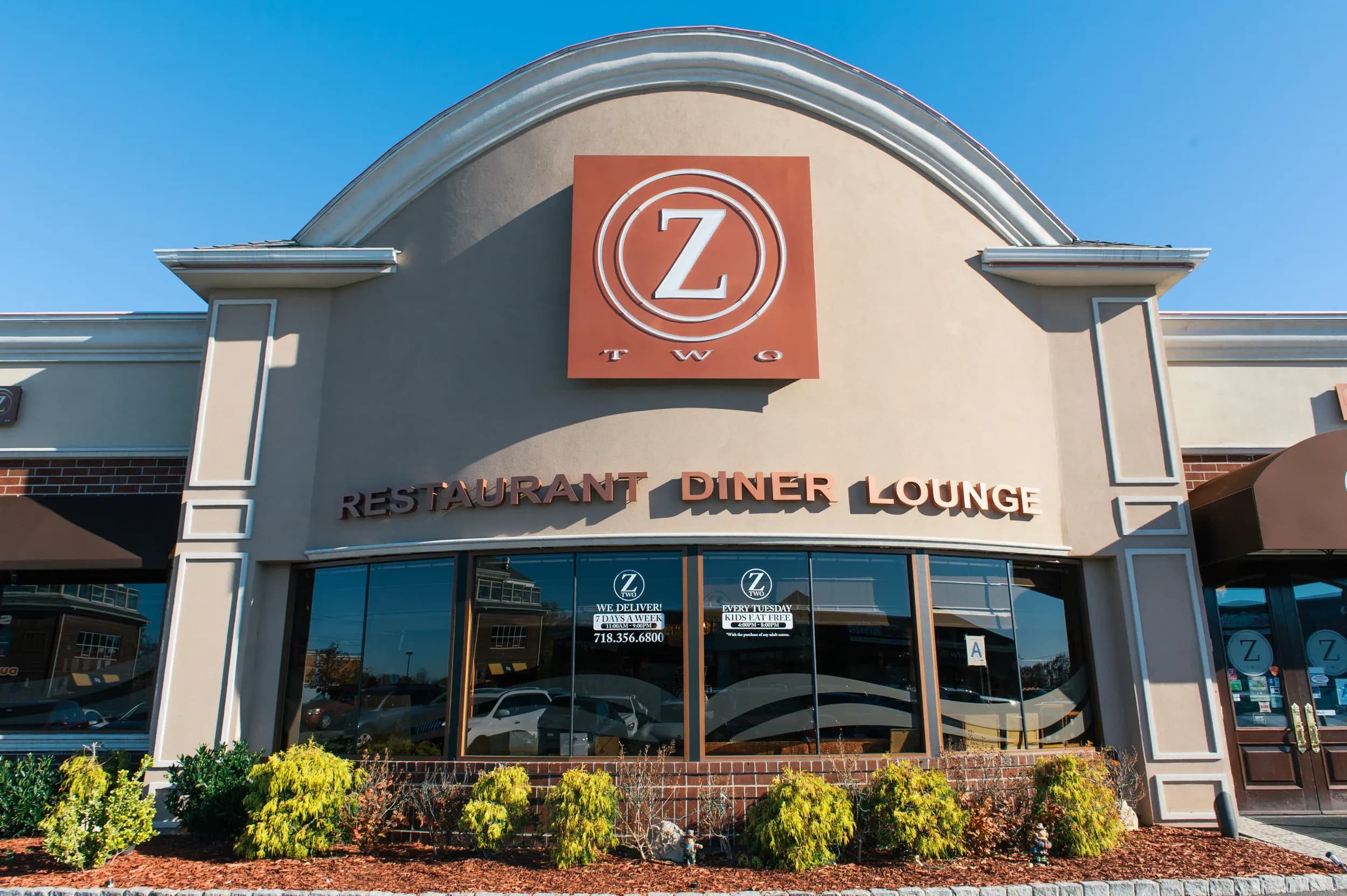 Z-Two Restaurant & Lounge photo 3