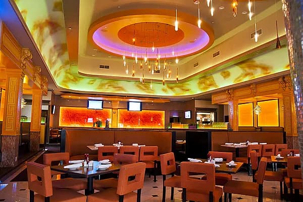 Z-Two Restaurant & Lounge, 2925 Veterans Rd W, Staten Island, NY 10309 - Image 8