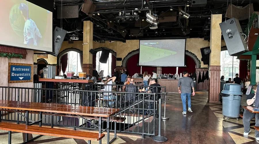 Zeppelin Hall Beer Garden photo 2